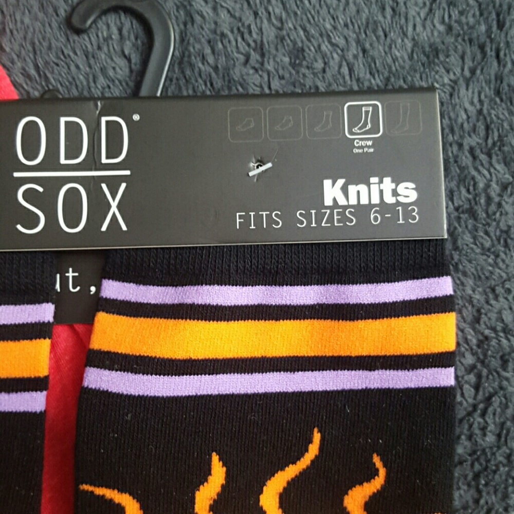 NWT RUGRATS CHRISTMAS TSHIRT AND SOCKS - Picture 5 of 6